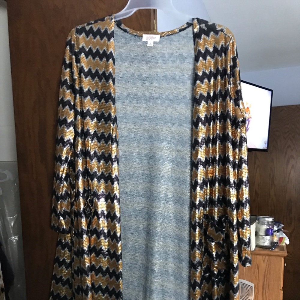 Lularoe elagent Sarah